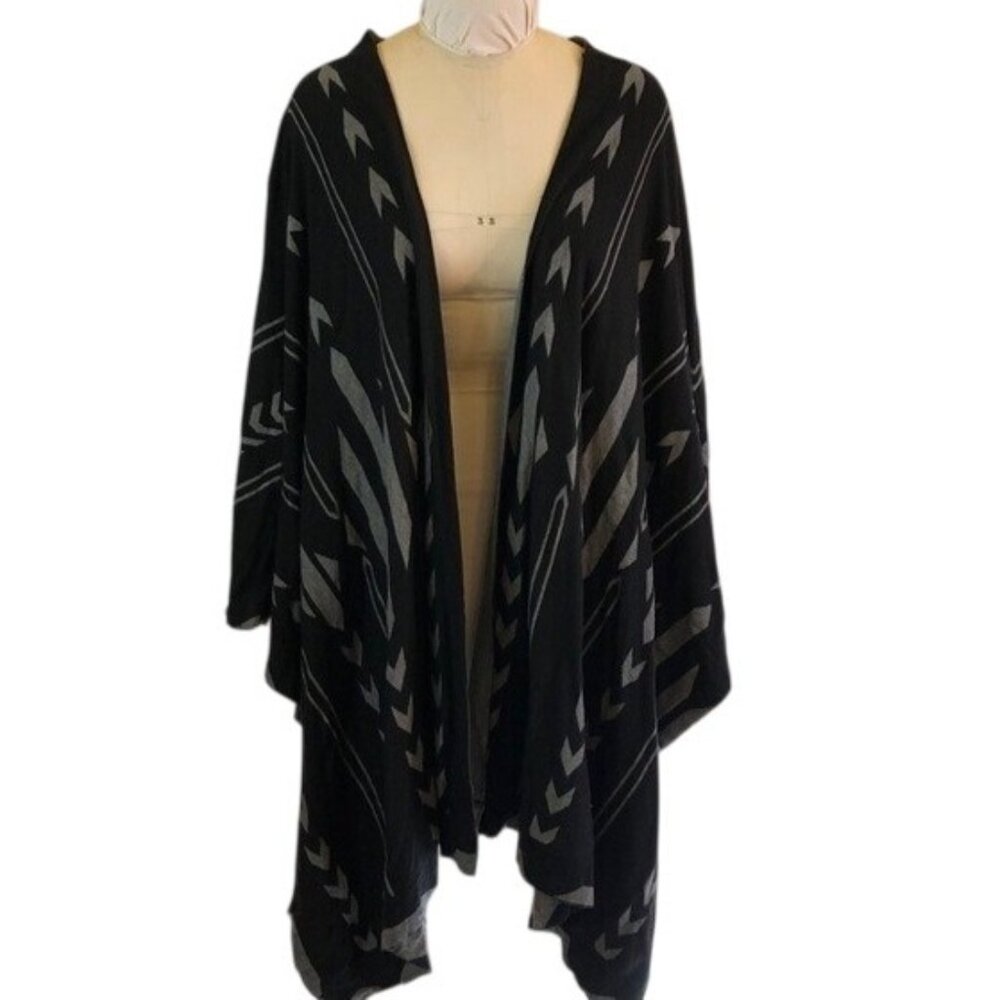 Midnight Velvet Black & Gray Open Front Shawl Sweater Geometric Print Medium